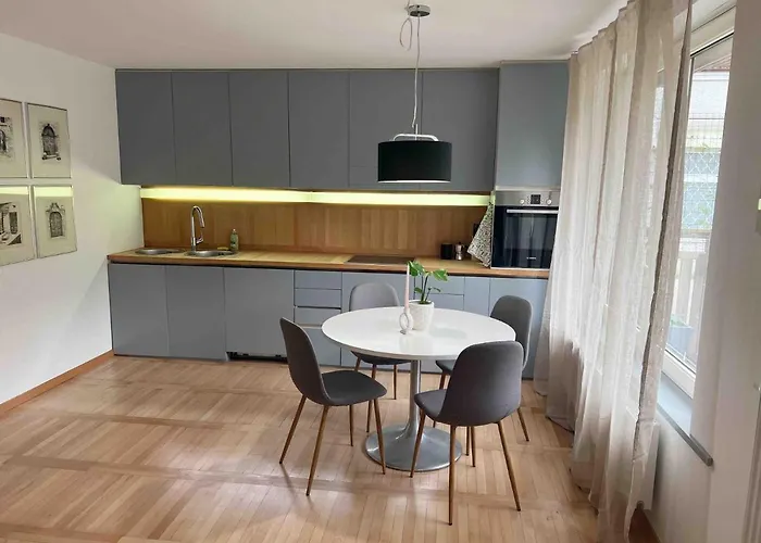 Comfy Flat In City-free Parking Apartmán *