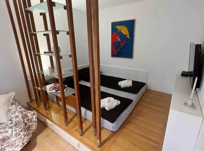 Apartman Comfy Flat In City-free Parking Ljubljana