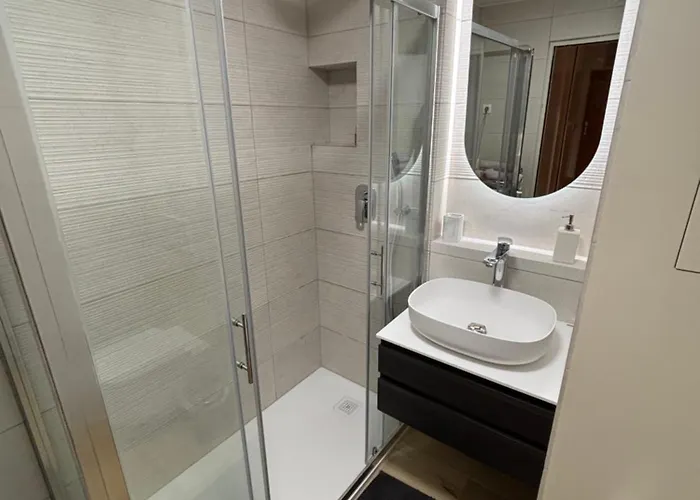 Apartmán Comfy Flat In City-free Parking *