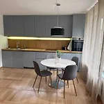 Comfy Flat In City-free Parking Apartmán *